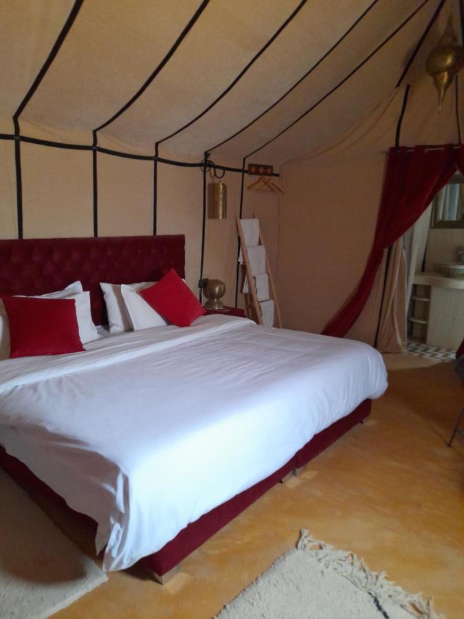 Sahara Stories Camp " Heated Tents" Merzuga Kültér fotó