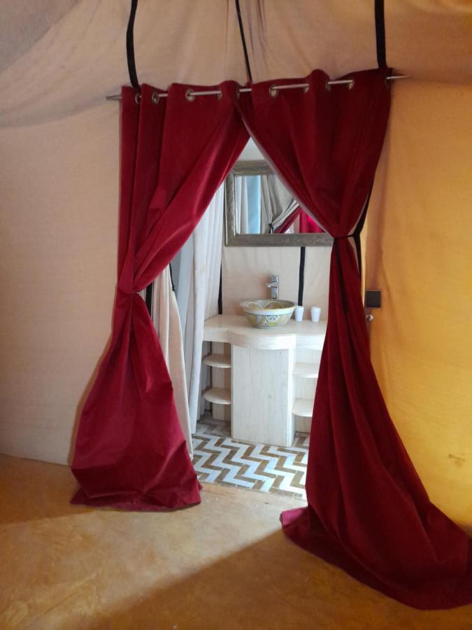 Sahara Stories Camp " Heated Tents" Merzuga Kültér fotó